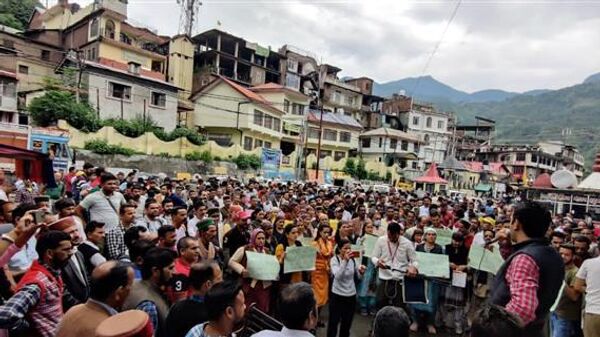 Apple Cultivator Protesting In July,  Shimla city  - Sputnik International