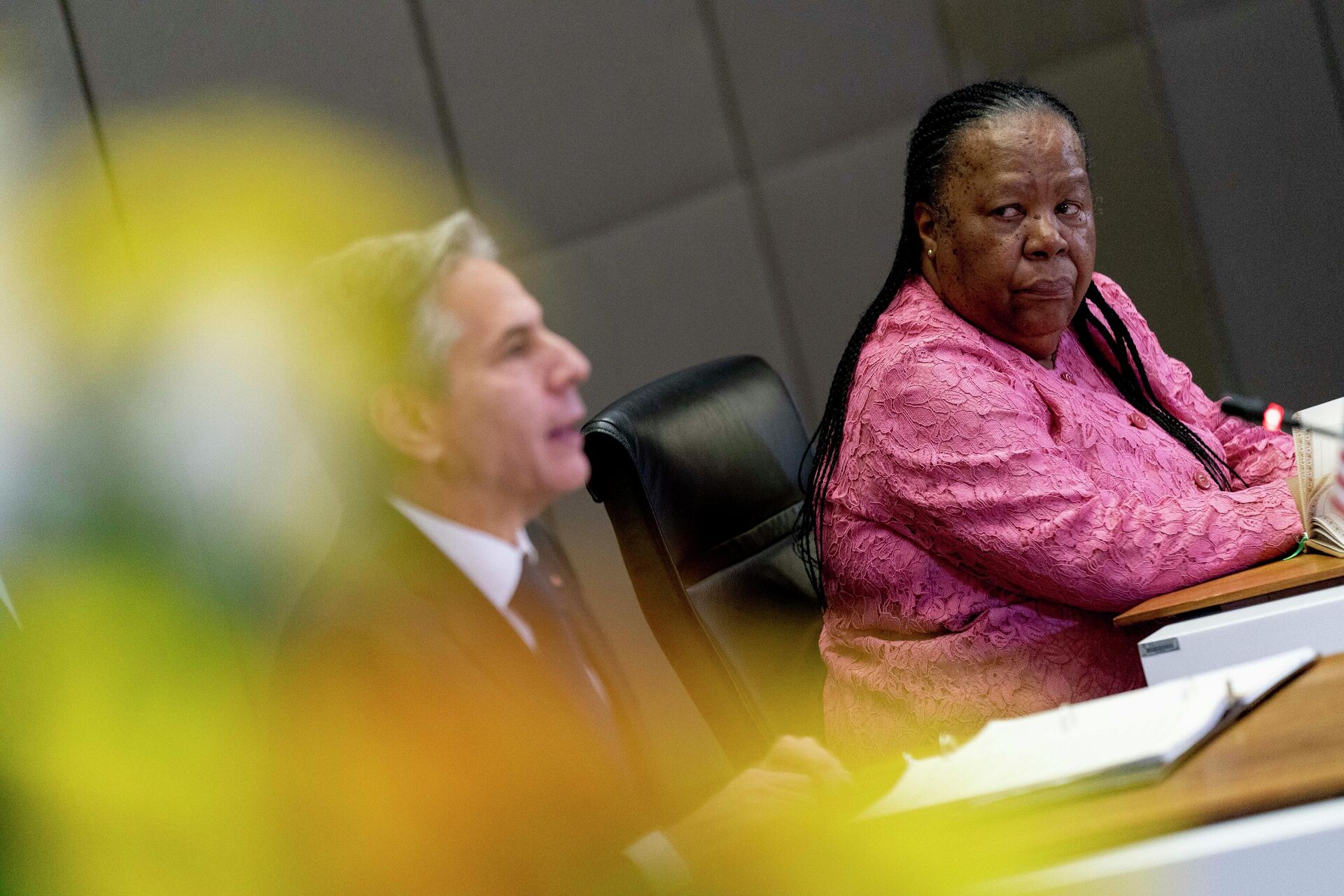Secretary of State Antony Blinken, accompanied by South Africa's Foreign Minister Naledi Pandor, speaks during a news conference after meeting together at the South African Department of International Relations and Cooperation in Pretoria, South Africa, Monday, Aug. 8, 2022. Blinken is on a ten day trip to Cambodia, Philippines, South Africa, Congo, and Rwanda. - Sputnik International, 1920, 18.10.2022