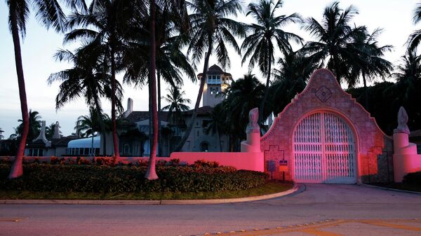The entrance to former President Donald Trump's Mar-a-Lago estate is shown, Monday, Aug. 8, 2022, in Palm Beach, Fla. - Sputnik International