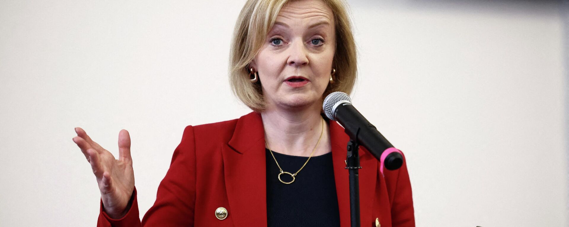 Contender to become the country's next Prime minister and leader of the Conservative party British Foreign Secretary Liz Truss delivers a speech during a campaign event in Leeds, on July 28, 2022 - Sputnik International, 1920, 01.09.2022