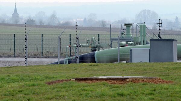 A picture taken on March 29, 2013 showsan  outgoing gas pipeline at GRTgaz compressor station, in Morelmaison,eastern France.  - Sputnik International
