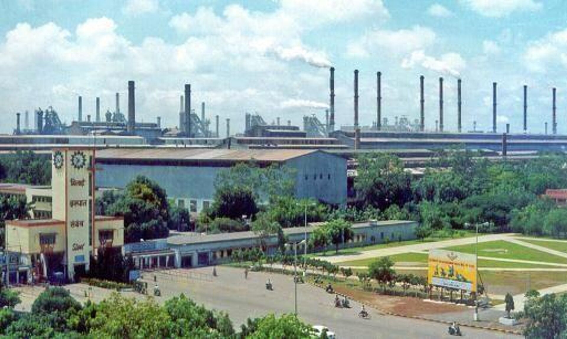 India's massive Bhilai Steel Plant, built with Soviet assistance. - Sputnik International, 1920, 14.08.2022