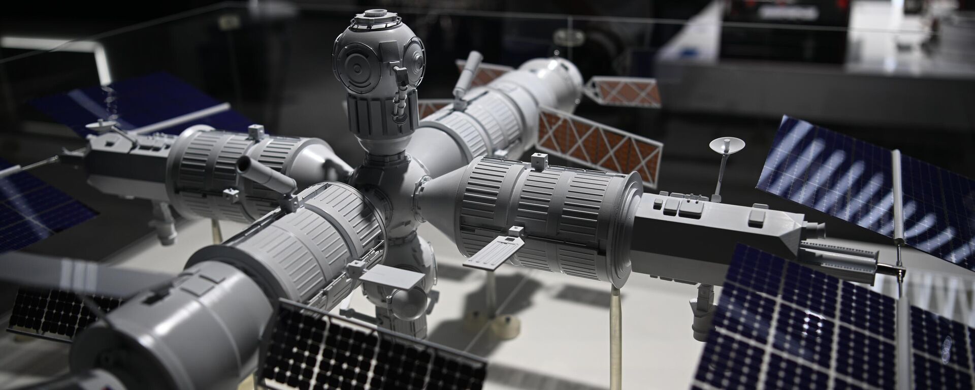 A model of a new Russian space station on display at the ARMY-2022 expo - Sputnik International, 1920, 16.08.2022