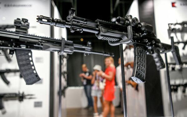 This picture taken on August 16, 2022, shows a Kalashnikov submachine gun exhibited during the Army-2022 International Military-Technical Forum at the Russian Armed Forces&#x27; Patriot Park in Kubinka, outside Moscow. - Sputnik International