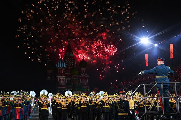 Military bands at the opening ceremony of the ‘Spasskaya Tower’ International Military Music Festival 2022. - Sputnik International