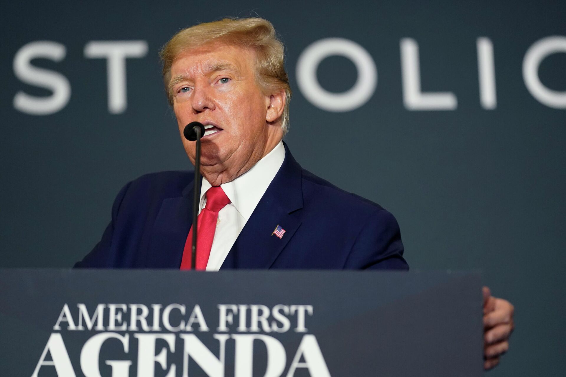 Former President Donald Trump speaks at an America First Policy Institute agenda summit at the Marriott Marquis in Washington, July 26, 2022.  - Sputnik International, 1920, 16.11.2022