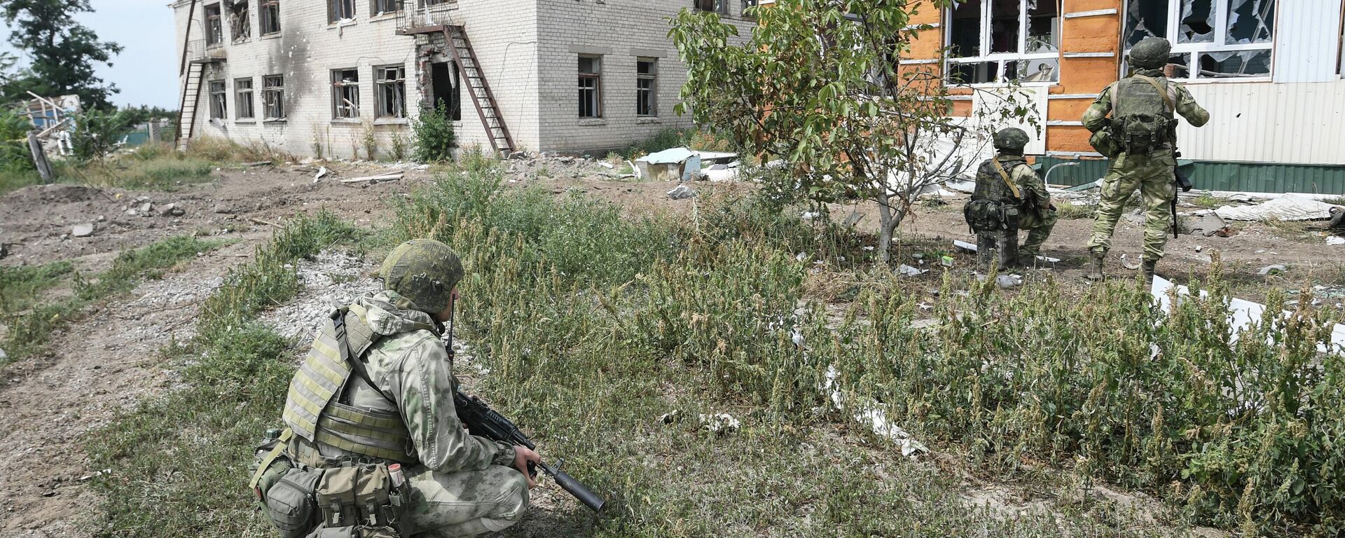 Russian forces take control of former kindergarten used by Ukrainian troops in the settlement of Alexandrovka, Kherson Region. August 15, 2022. - Sputnik International, 1920, 30.08.2022