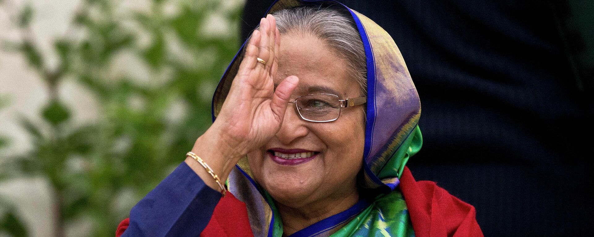 Bangladeshi Prime Minister Sheikh Hasina greets the gathering during an interaction with journalists after official election results gave her a third straight term, in Dhaka, Bangladesh, Dec. 31, 2018. - Sputnik International, 1920, 11.08.2024