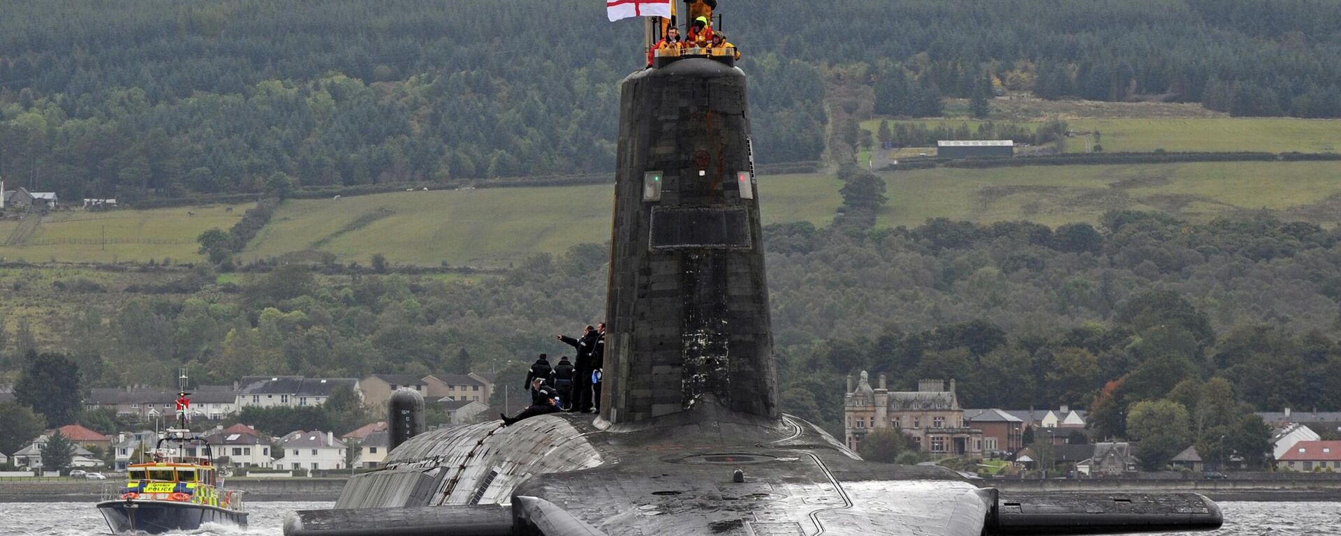 Royal Navy Trident ballistic missile submarine HMS Vanguard leaving HMNB Clyde (Faslane) - Sputnik International, 1920, 31.08.2022