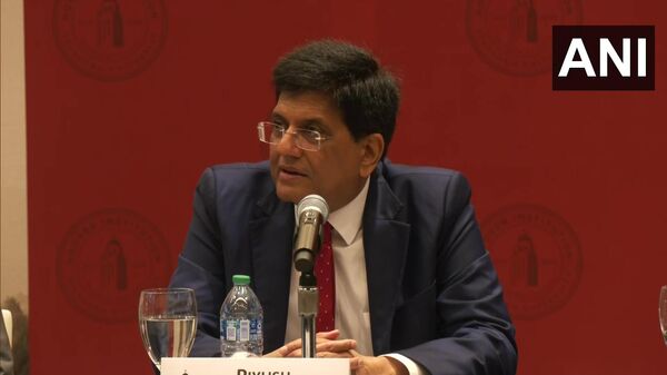 Due to structured education, there is a belief in the management principle that the knowledge coming from textbooks is different from the ground realities: Union Minister Piyush Goyal at Stanford University in California - Sputnik International