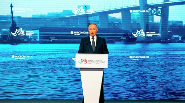 Russian President Vladimir Putin delivers his speech during a plenary session at the Eastern Economic Forum in Vladivostok, Russia, Wednesday, Sept. 7, 2022 - Sputnik International