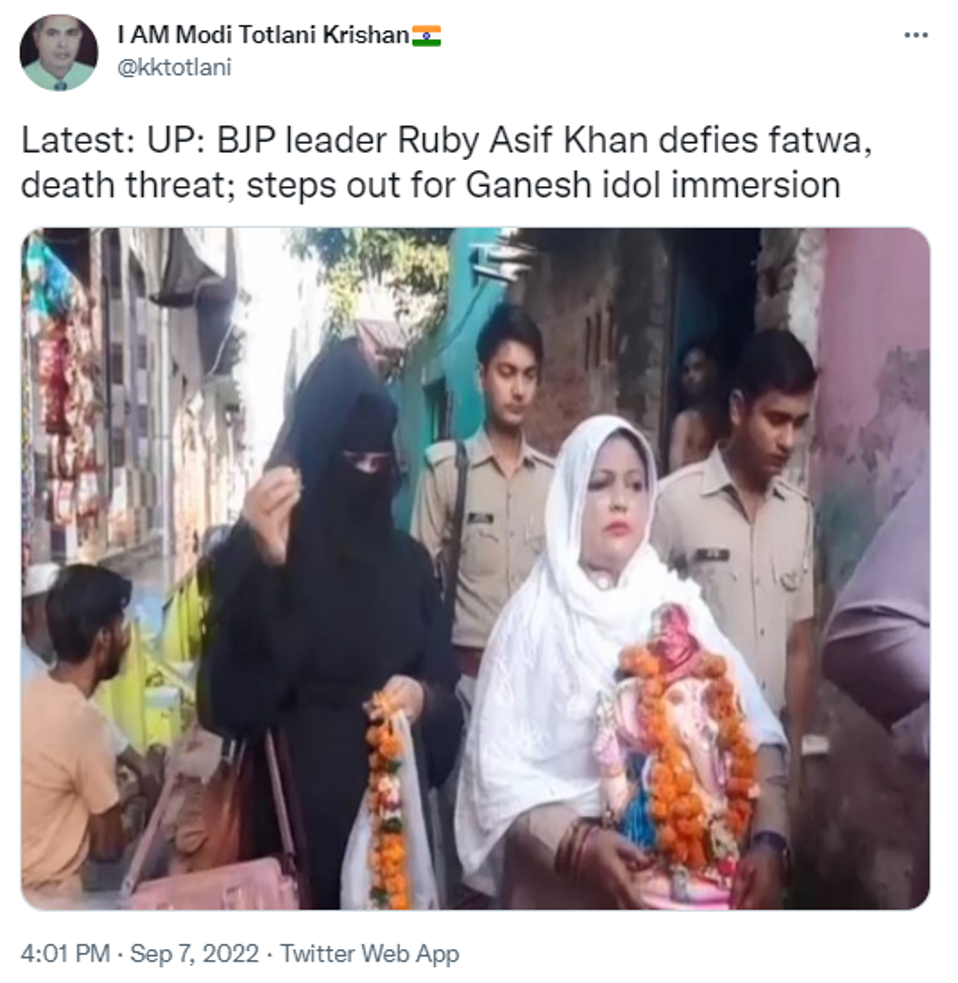 BJP Politician Ruby Asif Khan Defies Death Threat and Steps Out to Immerse Lord Ganesha Idol - Sputnik International, 1920, 07.09.2022