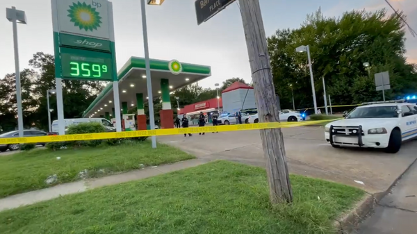 Image captures aftermath of a gunman's shooting spree at a BP gas station in Memphis, Tennessee, on September 7, 2022. The gunman remains at-large. - Sputnik International