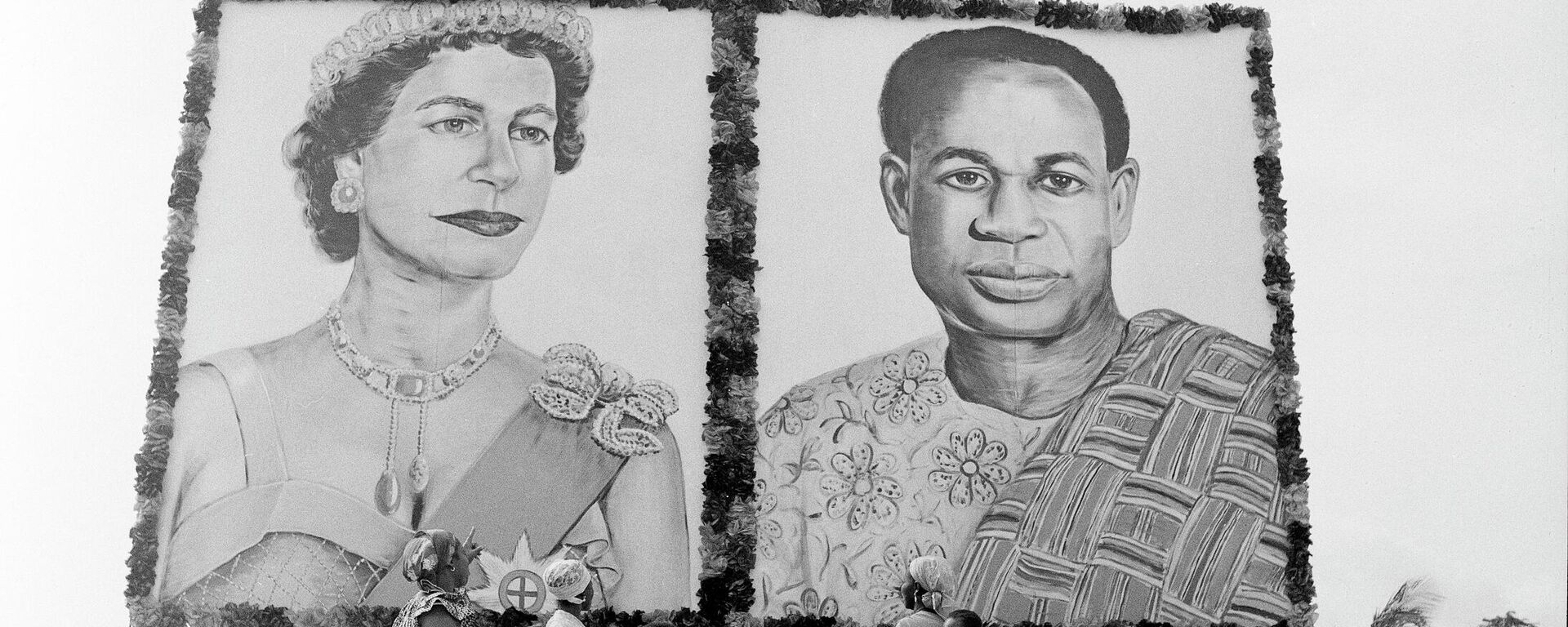 Huge portraits of Britain's Queen Elizabeth II and Ghana's President Kwame Nkrumah are displayed in Accra, Nov. 9, 1961, as the city prepared for the arrival of the British monarch on a state visit to Ghana. - Sputnik International, 1920, 10.09.2022