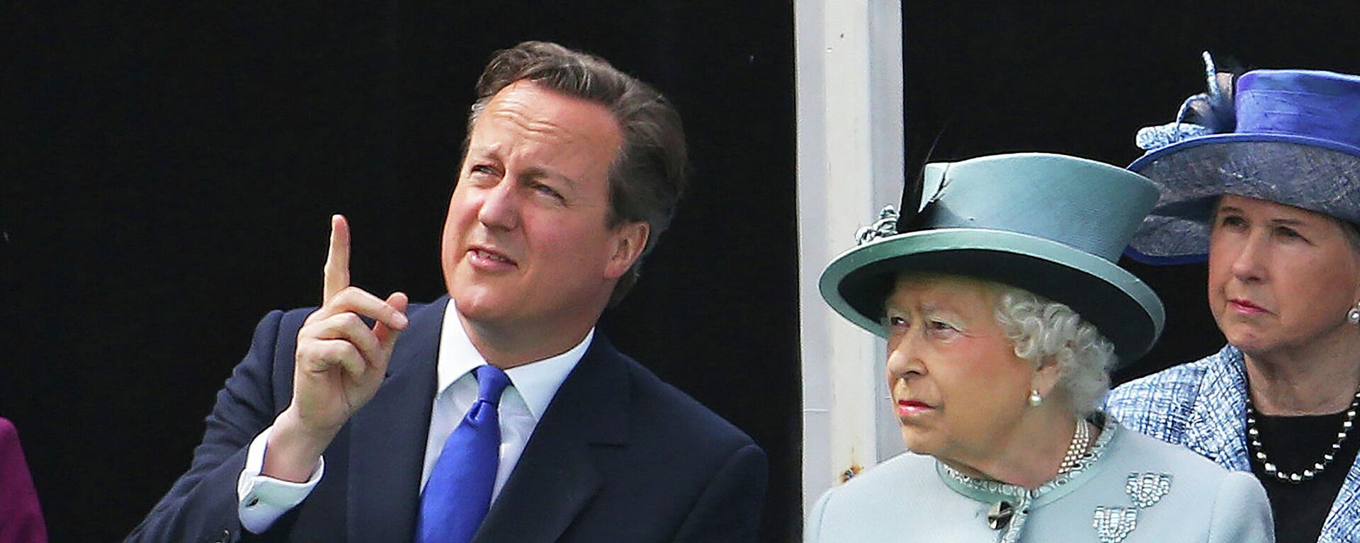 FILE - Seated near the Magna Carta memorial at Runnymede, England, are Prime Minister David Cameron, and Queen Elizabeth II, ahead of a commemoration ceremony Monday June 15, 2015, to celebrate the 800th anniversary of the groundbreaking accord called Magna Carta. - Sputnik International, 1920, 14.11.2023