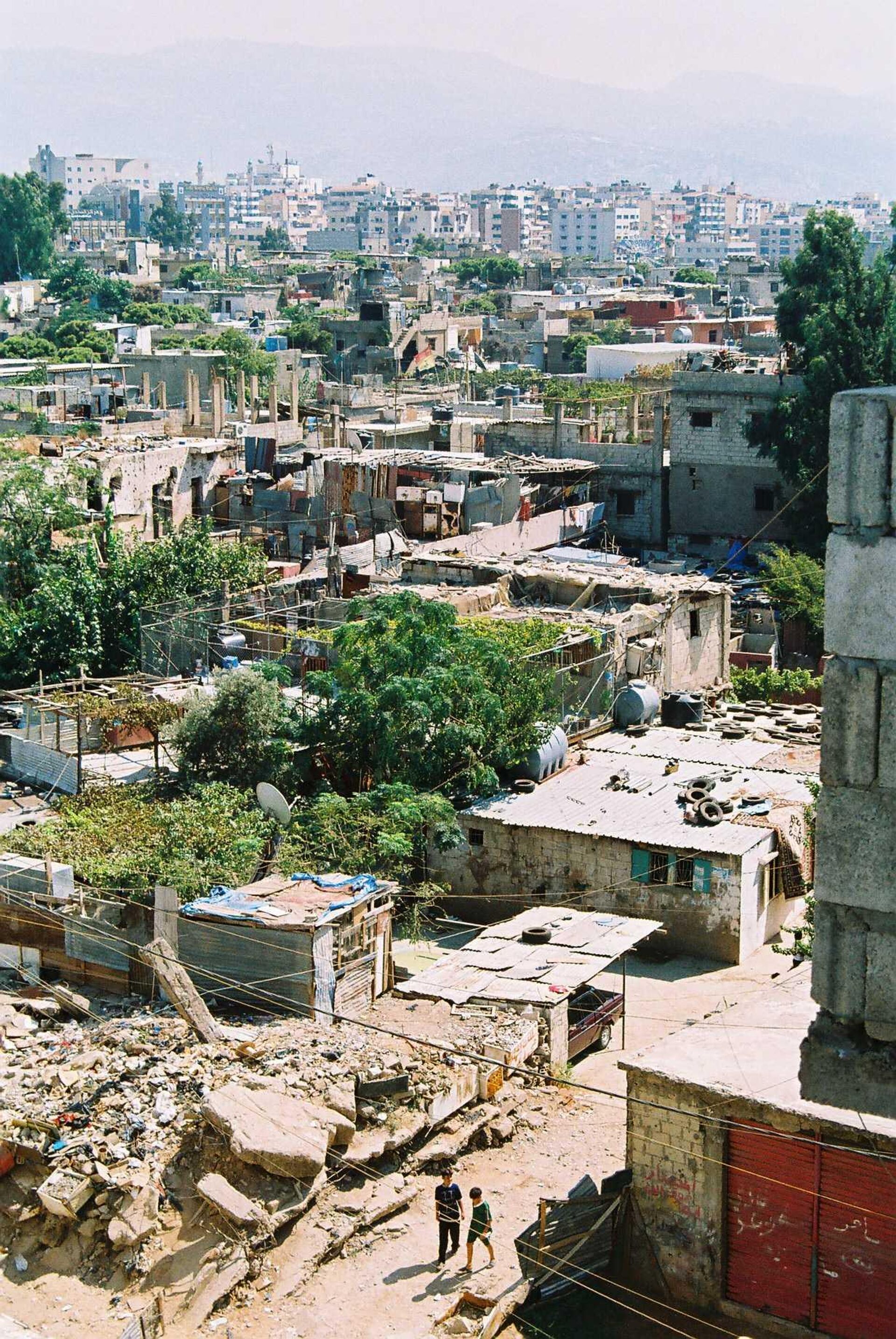 The ruins of the Sabra neighborhood and Shatila refugee camp in Beirut seen in 2003, 21 years after the massacre of Palestinians by the Lebanese Forces - Sputnik International, 1920, 09.09.2022