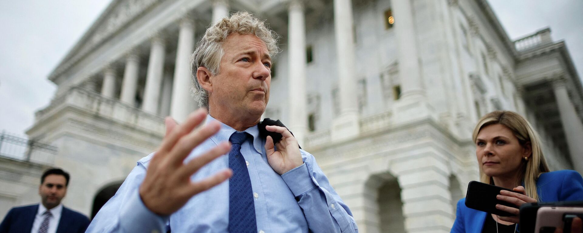 Sen. Rand Paul (R-KY) talks with journalists as he leaves the U.S. Capitol after delivering a speech about the Bipartisan Safer Communities Act on the Senate floor on June 23, 2022 in Washington, DC - Sputnik International, 1920, 10.09.2022