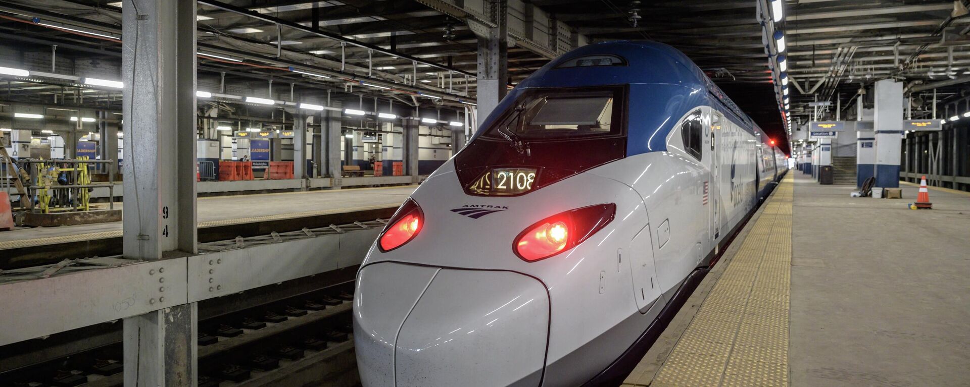 A general view shows the Avelia Liberty, a high-speed train built for US rail operator Amtrak by French manufacturer Alstom, during a media preview at the William H. Gray III 30th Street Station in Philadelphia on May 23, 2022. ( - Sputnik International, 1920, 12.09.2022