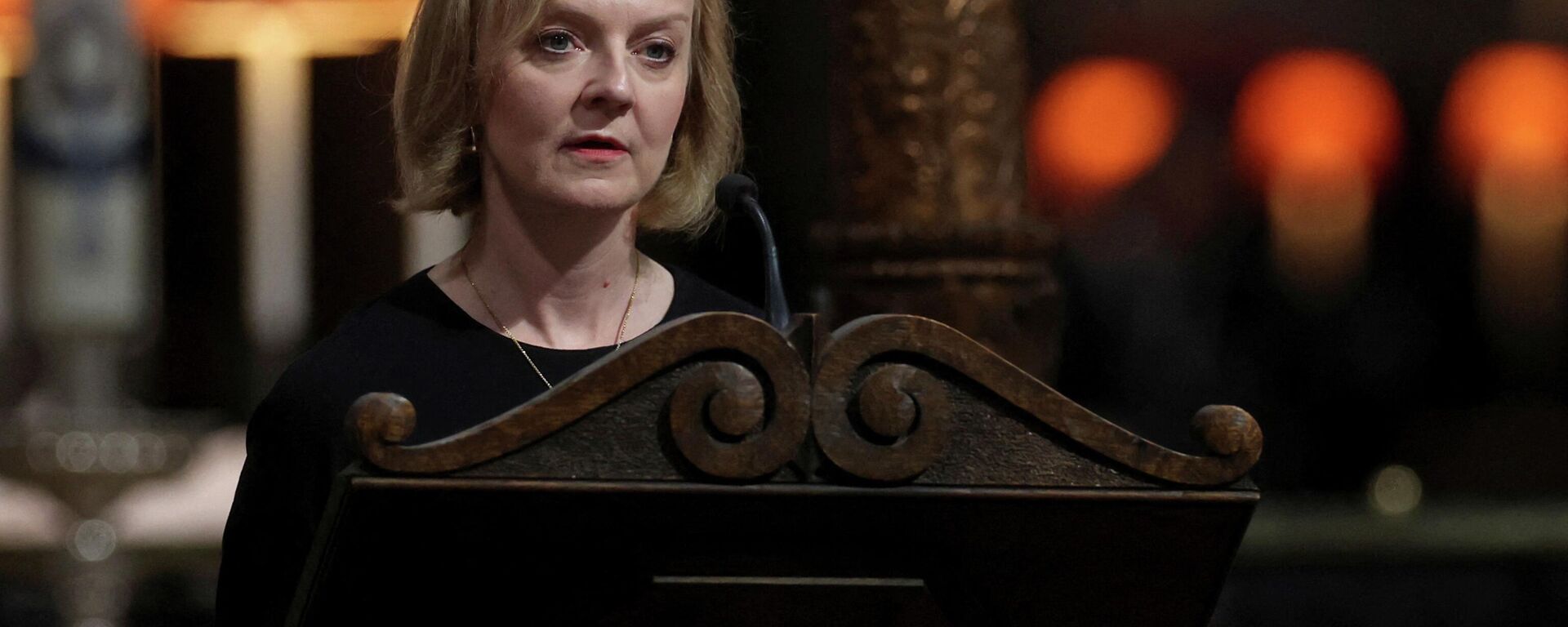 Britain's Prime Minister Liz Truss gives a reading during a Service of Prayer and Reflection for Britain's Queen Elizabeth II at St Paul's Cathedral in London on September 9, 2022 - Sputnik International, 1920, 13.09.2022