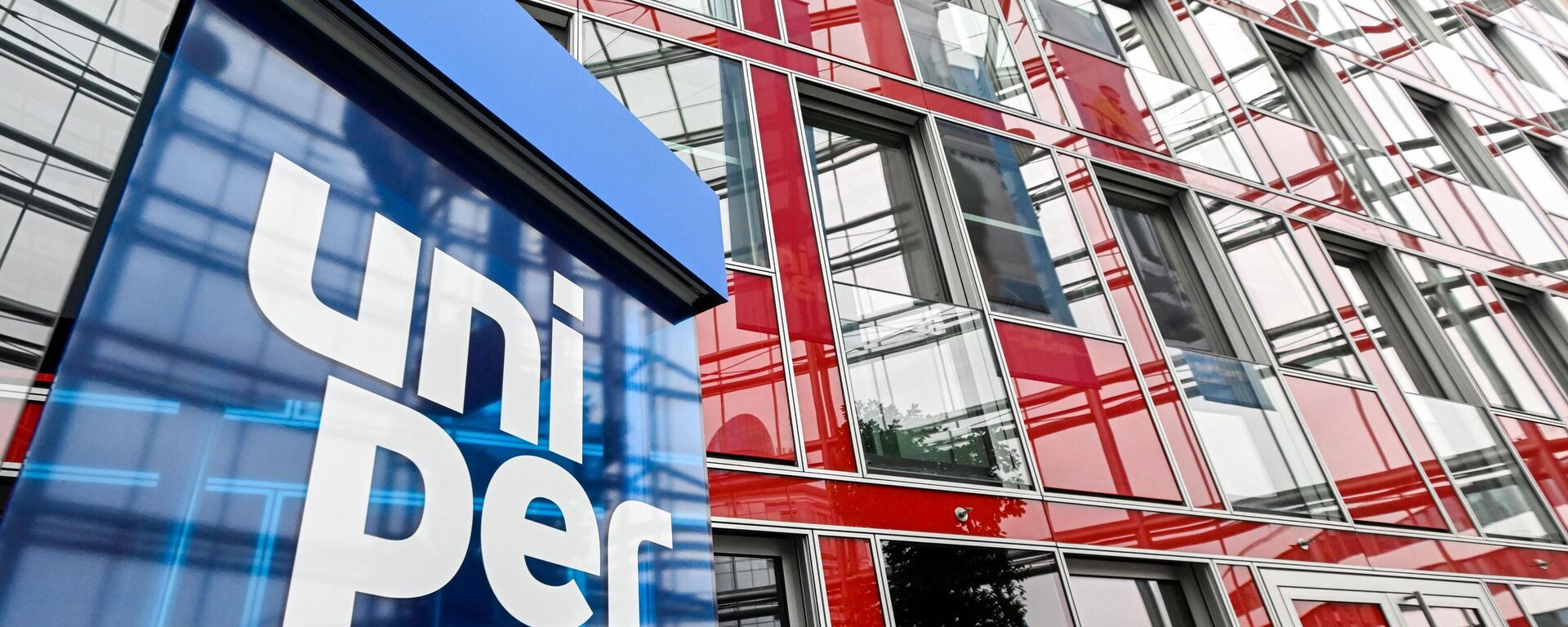 This file photo taken on July 22, 2022 shows the logo of energy supplier Uniper in the entrance hall at the company's headquarters in Dusseldorf, western Germany - Sputnik International, 1920, 14.09.2022
