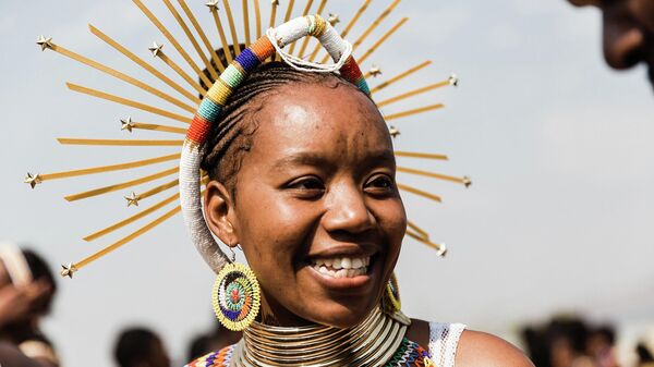 EDITORS NOTE: Graphic content / Zulu maidens gather during the annual Umkhosi Womhlanga (reed dance) at the Enyokeni Royal Palace in Nongoma on September 17, 2022. - Every September, tens of thousands of women, known locally as maidens, descend on the royal palace in the southeast KwaZulu-Natal province, to present a tall reed to the new king Misuzulu, as a traditional rite of womanhood. (Photo by RAJESH JANTILAL / AFP) - Sputnik International