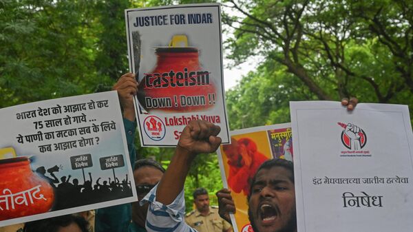 Students take part in a protest in Mumbai on August 25, 2022, against the death of Indra Meghwal, a student belonging to Dalit community, who passed away earlier this month after he was allegedly beaten by his school teacher at Jalore in India's Rajasthan state. - Sputnik International