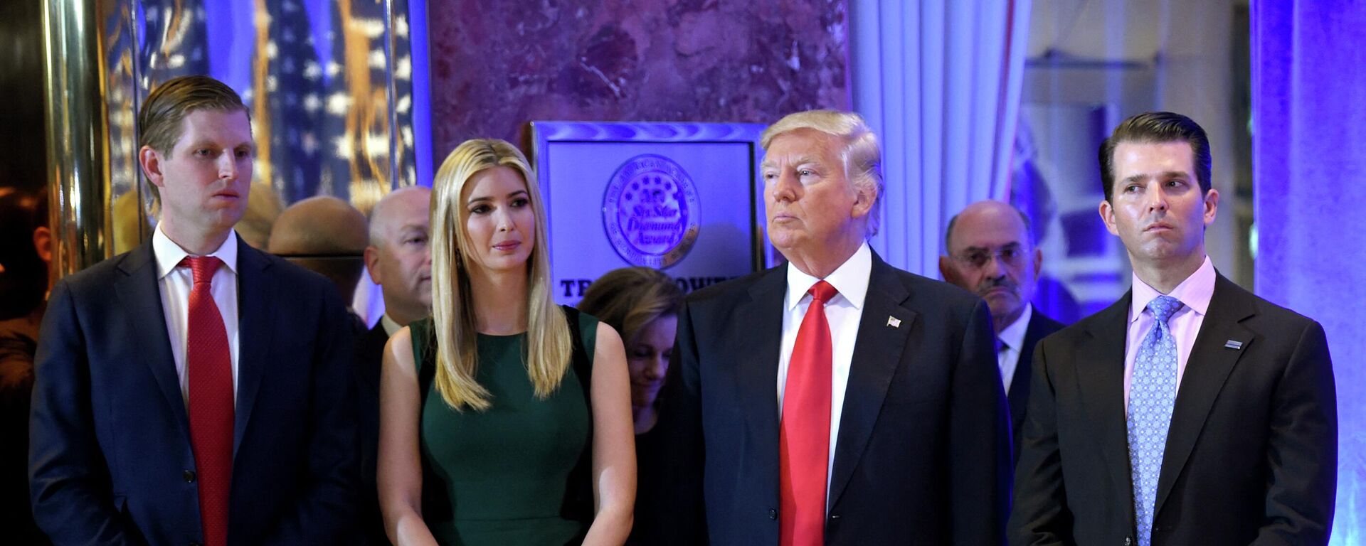 US President-elect Donald Trump along with his children Eric(L) Ivanka and Donald Jr. arrive for a press conference January 11, 2017 at Trump Tower in New York.  - Sputnik International, 1920, 21.09.2022