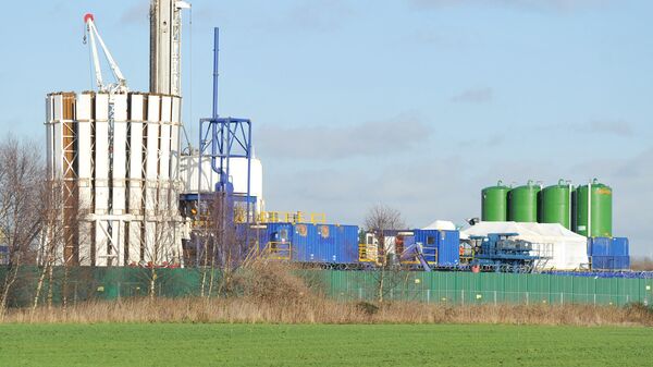 This picture shows a general view of a site where energy company IGas has permission to carry out exploratory drilling for shale gas at Barton Moss in Manchester on January 13, 2014. - Sputnik International