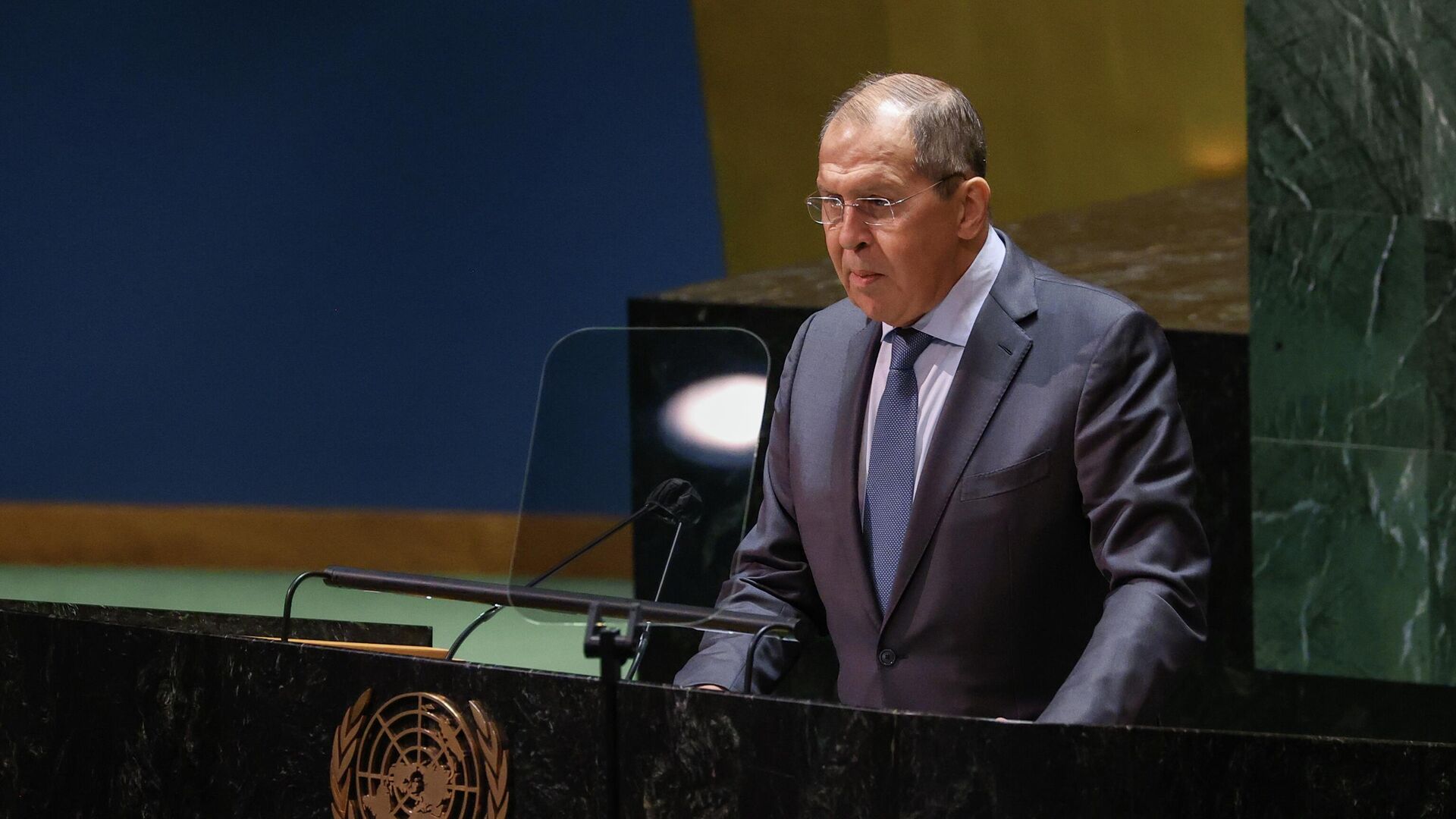Russian Foreign Minister Sergey Lavrov speaks during a general political discussion at the 76th UNGA in New York - Sputnik International, 1920, 24.09.2022