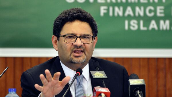Pakistan's Finance Minister Miftah Ismail speaks during the launch ceremony of 'Economy Survey 2021-22' in Islamabad on June 9, 2022 - Sputnik International