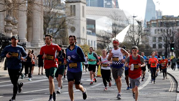 Runners compete during the 2022 London Landmarks Half Marathon, in London, on April 3, 2022. - Sputnik International
