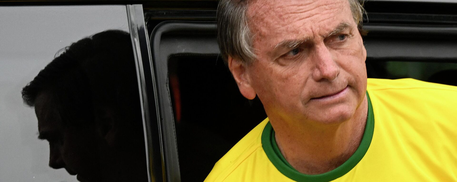 Brazilian president and re-election candidate Jair Bolsonaro arrives at a polling station to vote during the legislative and presidential election, in Rio de Janeiro, Brazil - Sputnik International, 1920, 03.10.2022