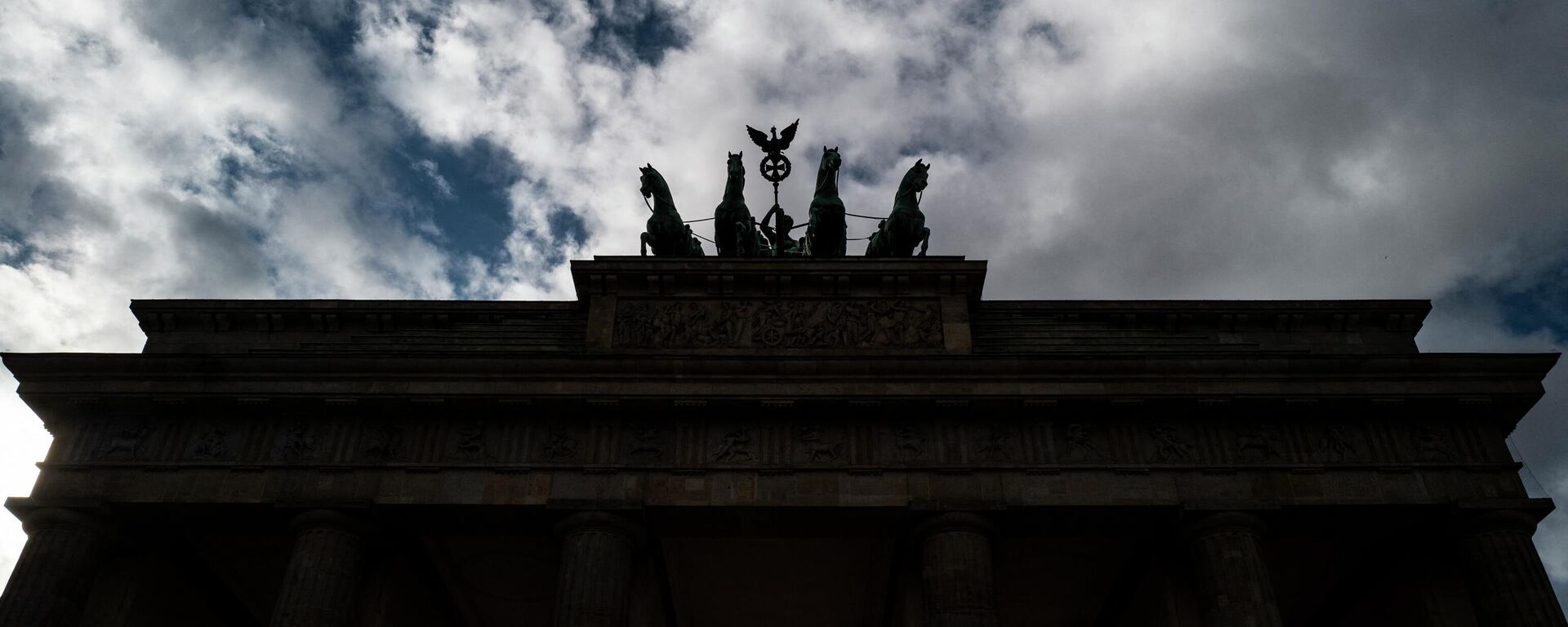 View of Berlin's landmark Brandenburg Gate taken on October 3, 2022 - Sputnik International, 1920, 08.10.2022