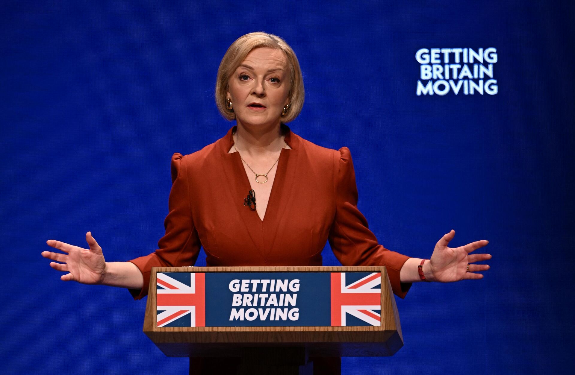 Britain's Prime Minister Liz Truss delivers her keynote address on the final day of the annual Conservative Party Conference in Birmingham, central England, on October 5, 2022 - Sputnik International, 1920, 22.10.2022