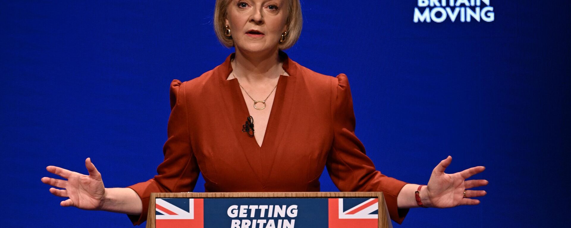 Britain's Prime Minister Liz Truss delivers her keynote address on the final day of the annual Conservative Party Conference in Birmingham, central England, on October 5, 2022 - Sputnik International, 1920, 05.10.2022
