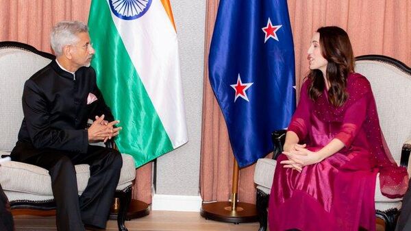 Jaishankar meeting with Jacinda Ardern - Sputnik International
