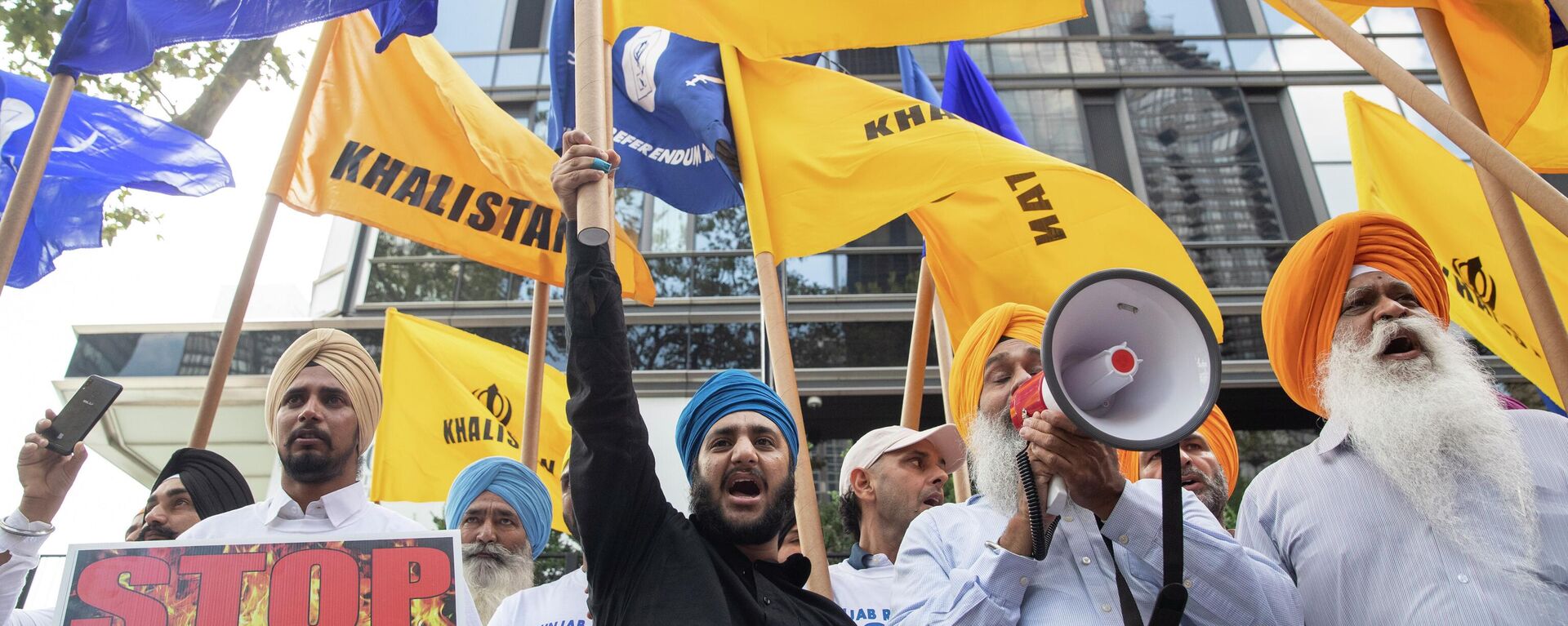 Kashmiris and pro Khalistan Sikhs demonstrate during a march and rally to protest Indian Prime Minister Narendra Modi's decision to strip Kashmir of its special status and the continuous occupation of Punjab, Thursday, Aug. 15, 2019, in New York - Sputnik International, 1920, 28.09.2023