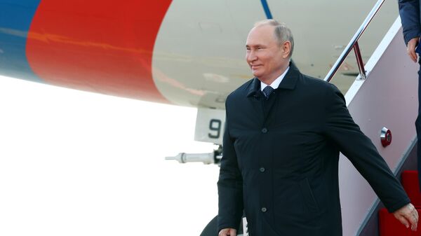 Russian President Vladimir Putin arrives in Kazakhstan on 13 October, 2022 - Sputnik International