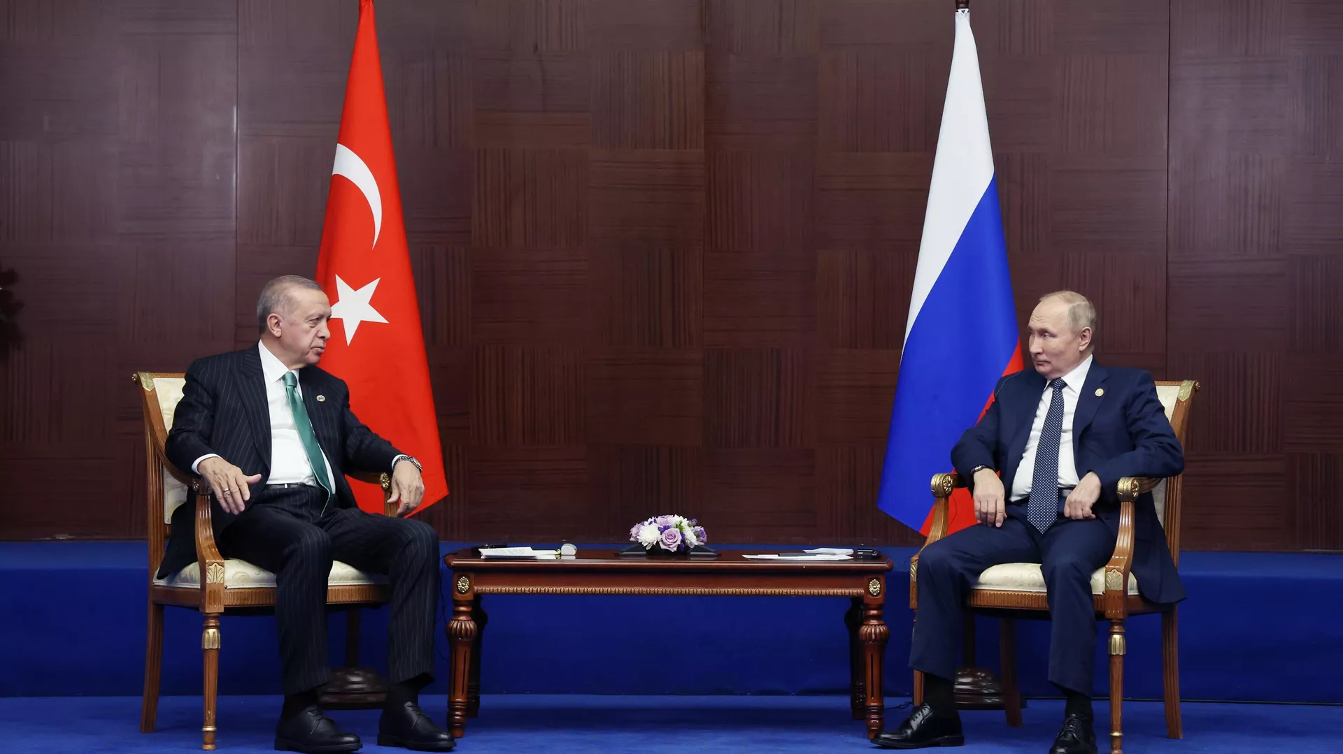 Turkish President Recep Tayyip Erdogan and Russian President Vladimir Putin - Sputnik International, 1920, 12.08.2023