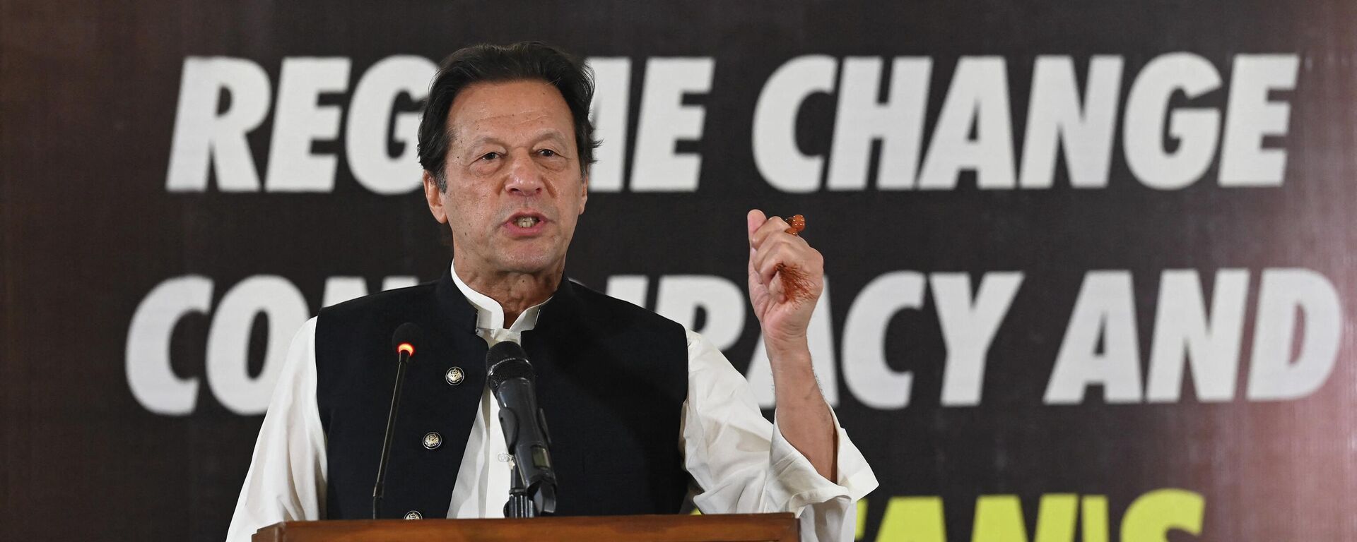 Ousted Pakistan's prime minister Imran Khan addresses an event on Regime Change Conspiracy and Pakistan’s Destabilisation in Islamabad on June 22, 2022. - Sputnik International, 1920, 15.10.2022