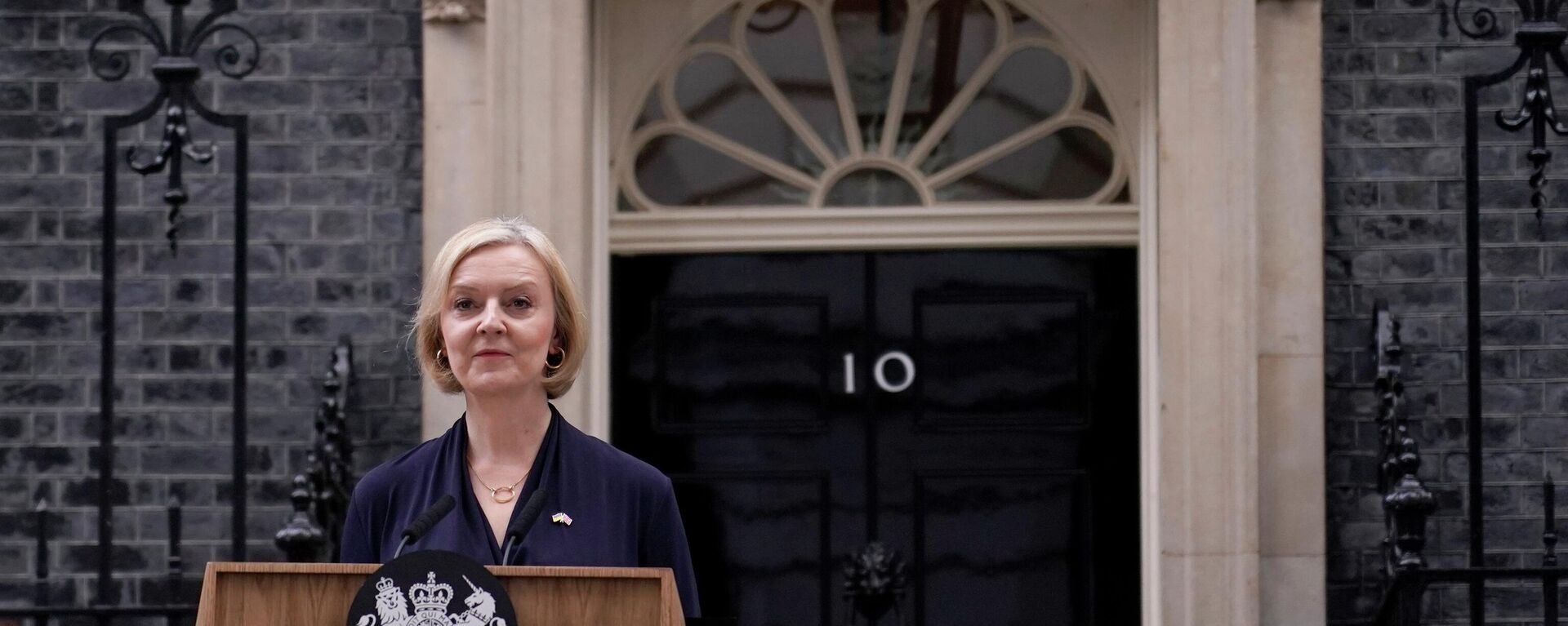 Britain's Prime Minister Liz Truss addresses the media in Downing Street - Sputnik International, 1920, 20.10.2022