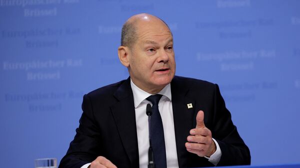 German Chancellor Olaf Scholz holding a media conference at an EU summit in Brussels, Friday, Oct. 21, 2022 - Sputnik International