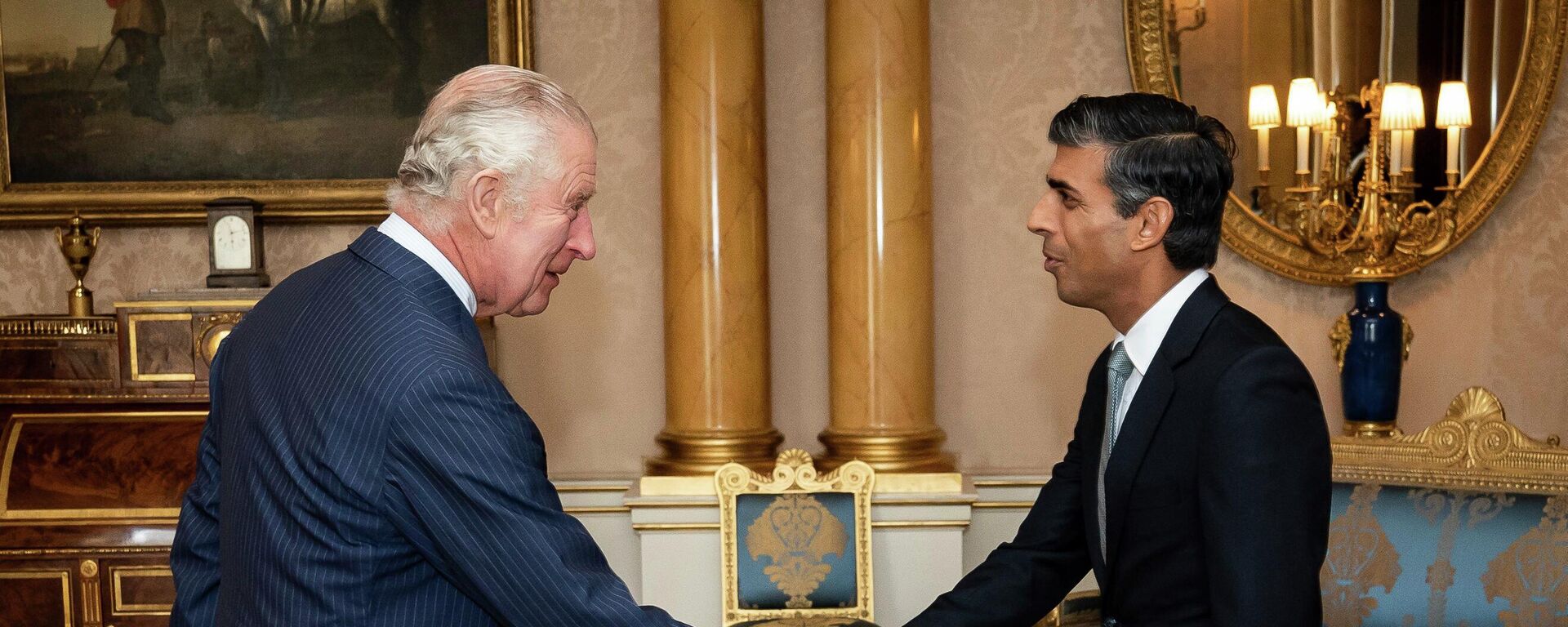 King Charles III welcomes Rishi Sunak during an audience at Buckingham Palace, London, where he invited the newly elected leader of the Conservative Party to become Prime Minister and form a new government, Tuesday, Oct. 25, 2022.  - Sputnik International, 1920, 25.10.2022