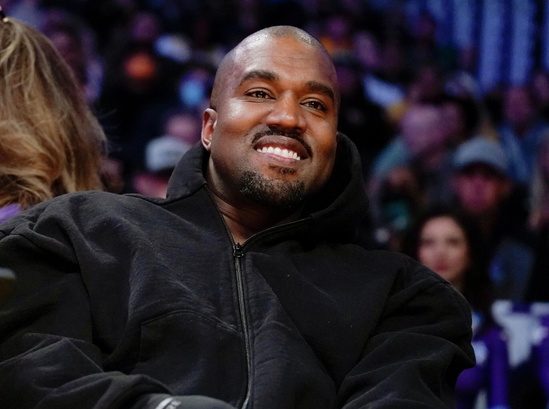 FILE - Kanye West watches the first half of an NBA basketball game between the Washington Wizards and the Los Angeles Lakers in Los Angeles, on March 11, 2022 A completed documentary about the rapper formerly known as Kanye West has been shelved amid his recent slew of antisemitic remark - Sputnik International, 1920, 23.11.2022