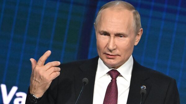 Russian President Vladimir Putin speaking at the Valdai Forum, October 27, 2022. - Sputnik International