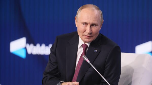 Russia's Prersident Vladimir Putin is speaking at the Valdai discussion club  - Sputnik International