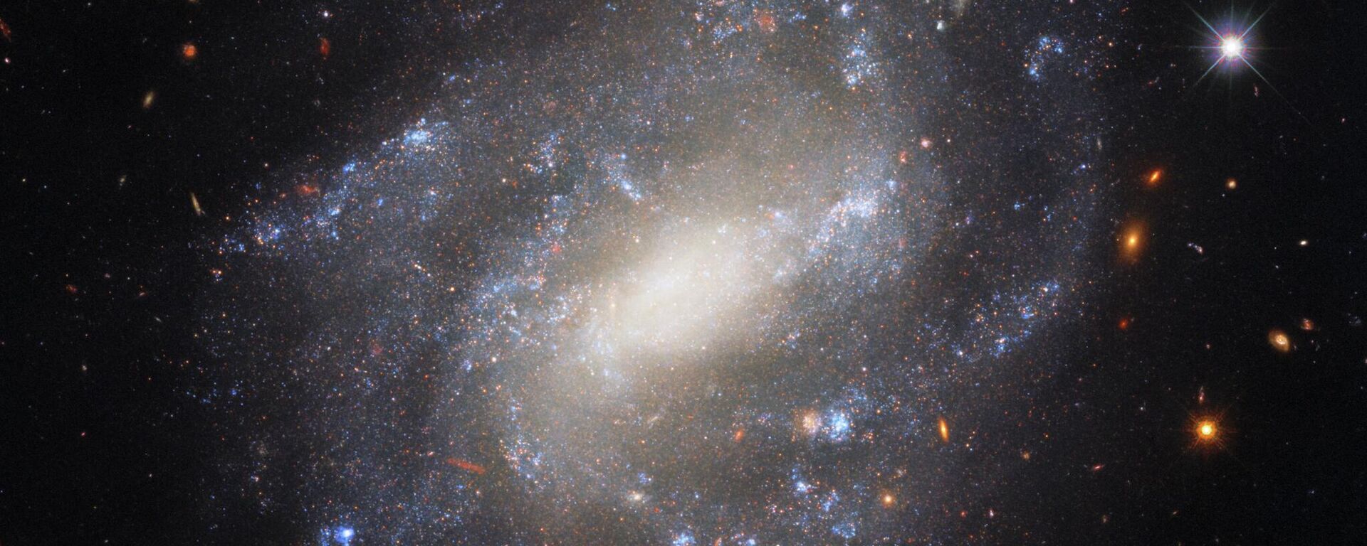 Image of spiral galaxy UGC 9391 taken by Hubble Space Telescope’s Wide Field Camera 3 - Sputnik International, 1920, 18.12.2022
