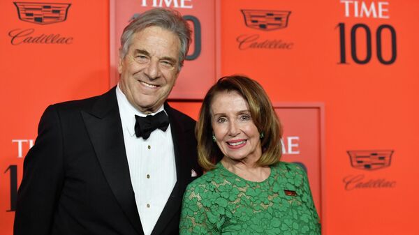 In this file photo taken on April 23, 2019,  US Speaker of the House of Representatives Nancy Pelosi (R) and husband Paul Pelosi arrive for the Time 100 Gala at Lincoln Center in New York. - Sputnik International
