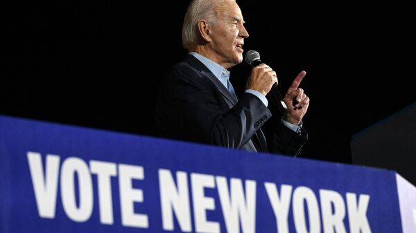 US President Joe Biden speaks during a rally for Democratic candidates, including New York Governor Kathy Hochul, at Sarah Lawrence College in Bronxville, New York, on November 6, 2022 - Sputnik International
