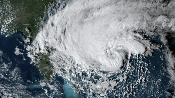 NOAA satellite image of Tropical Storm Nicole off the coast of Florida on Tuesday, November 8, 2022 - Sputnik International
